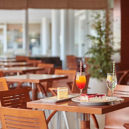 Hotel Albatros Plava Laguna Porec Bagian luar foto