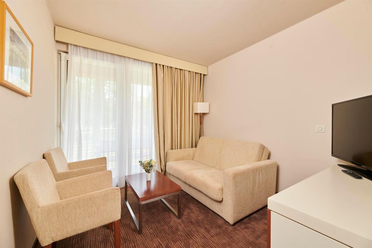 Hotel Albatros Plava Laguna Porec Bagian luar foto