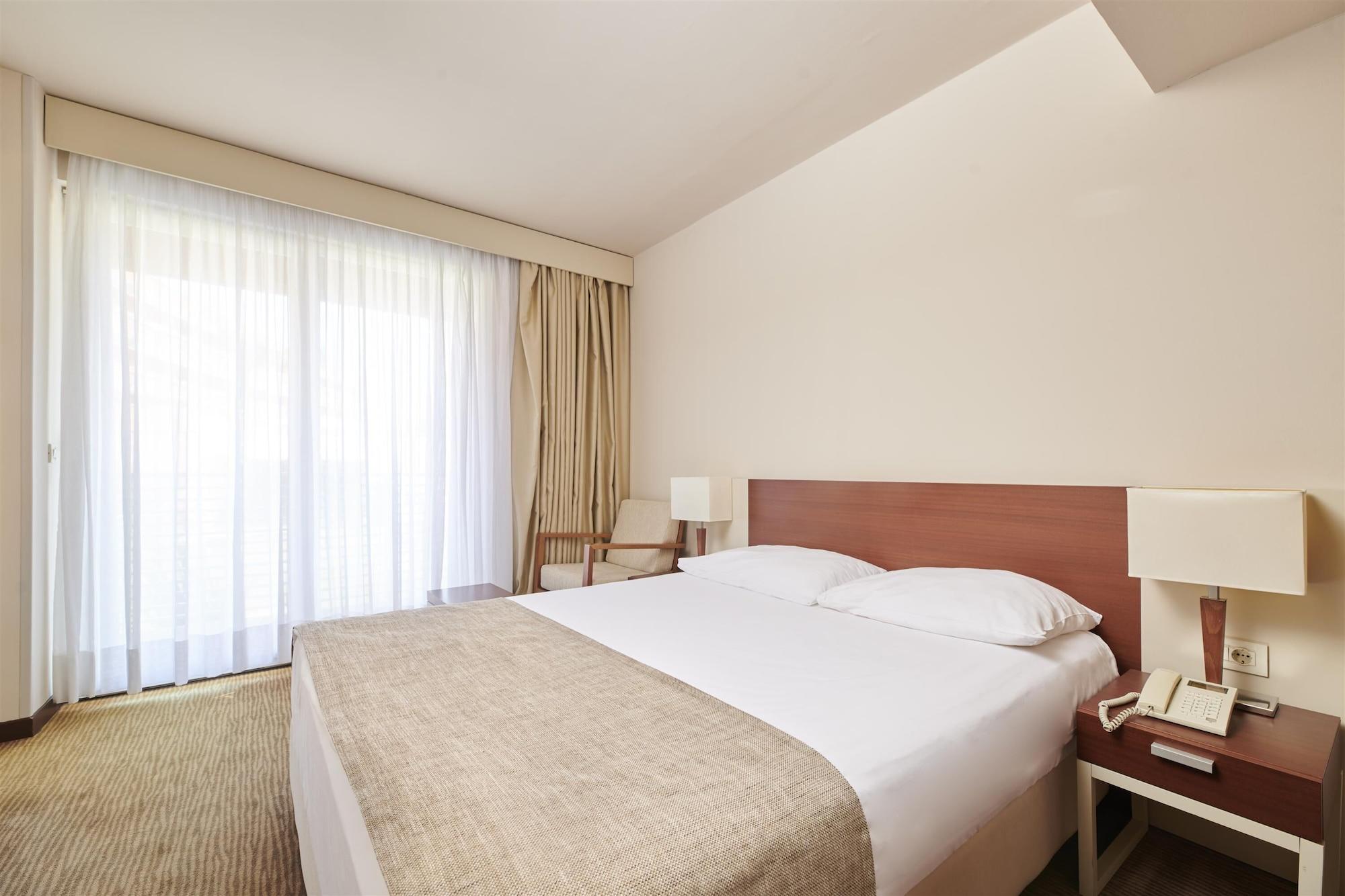 Hotel Albatros Plava Laguna Porec Bagian luar foto
