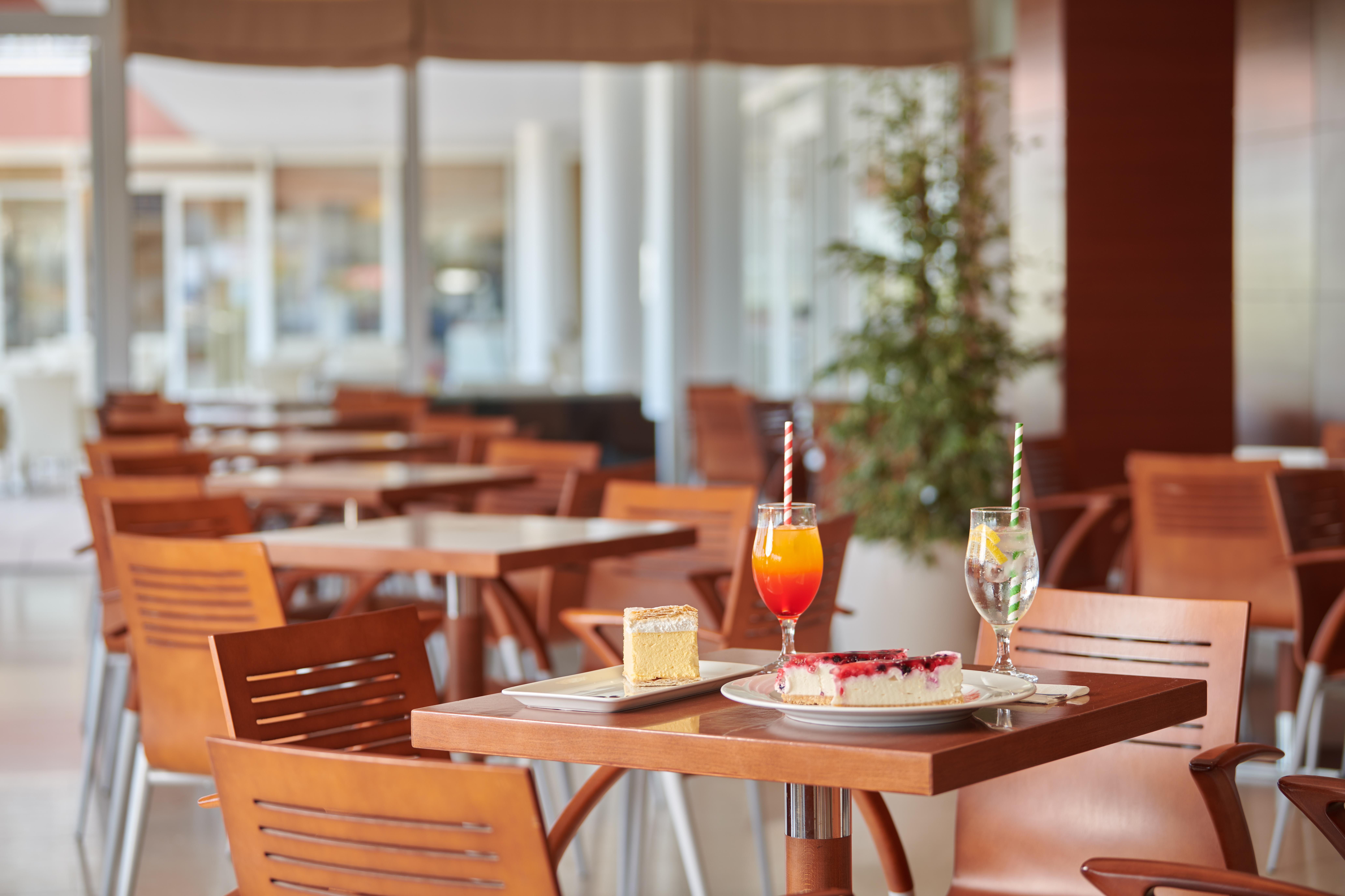 Hotel Albatros Plava Laguna Porec Bagian luar foto